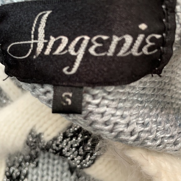 Vintage Gray, Black & Cream Sweater by Angenie / Size Small - Picture 10 of 10